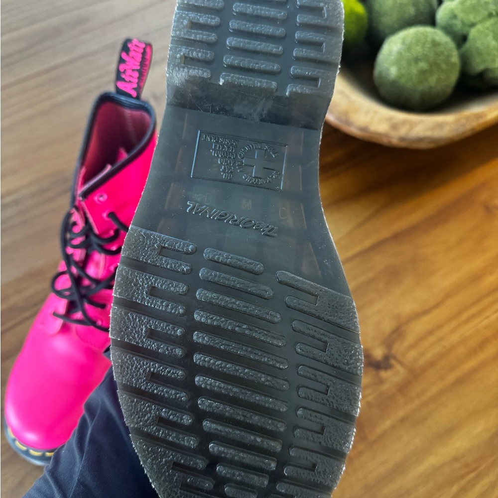 Rare! Hot Pink Dr Doc Martens Size 7 - Picture 7 of 10
